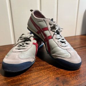 (Gray Leather) Onitsuka Tiger Lace up men’s shoe size 10.5